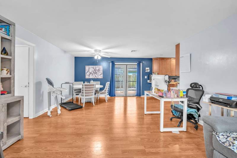 3 bedroom Single Family Residence at 9240 Honeywell Road, Tropical Country Estates, Lake Worth — photo 4
