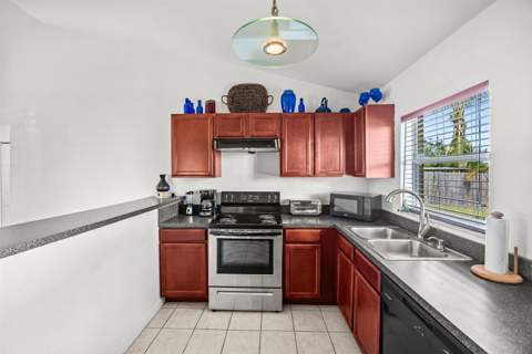 913 SE Forrest Park Drive, Stuart FL - photo 12 of 32