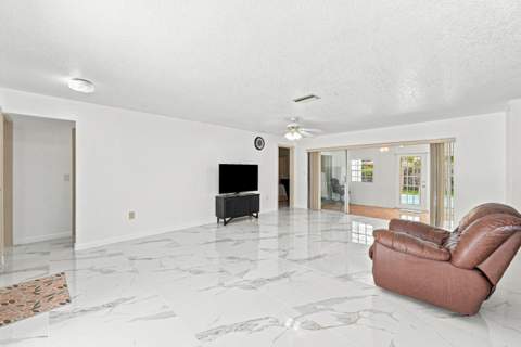 8481 NW 24th Street, Sunrise FL - photo 7 of 35