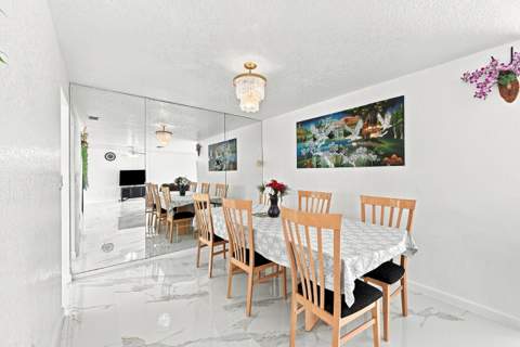 8481 NW 24th Street, Sunrise FL - photo 10 of 35