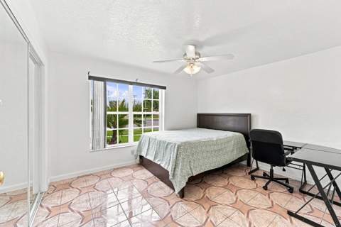 8481 NW 24th Street, Sunrise FL - photo 23 of 35