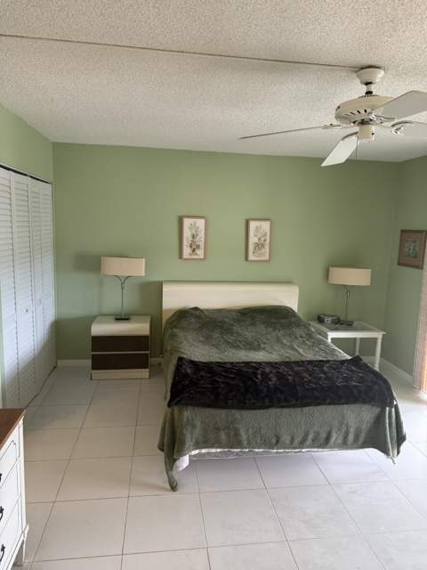 407 Greenbrier A, West Palm Beach FL - photo 10 of 16