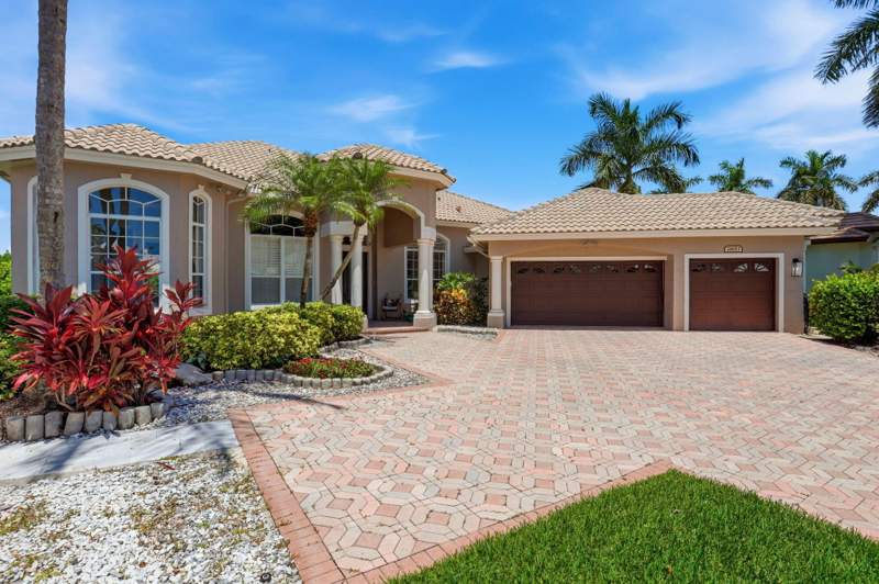 4 bedroom Single Family Residence at 21653 Marigot Drive, Boca Falls Par K, Boca Raton — photo 2