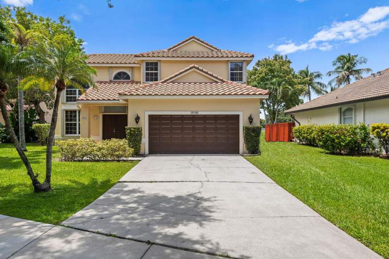 4 bedroom Single Family Residence at 10740 London Street, Embassy Lakes, Cooper City — photo 4