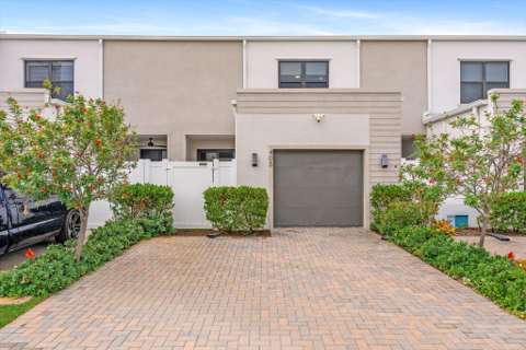 405 NW 17Th Street, home for sale on NW 17Th Street