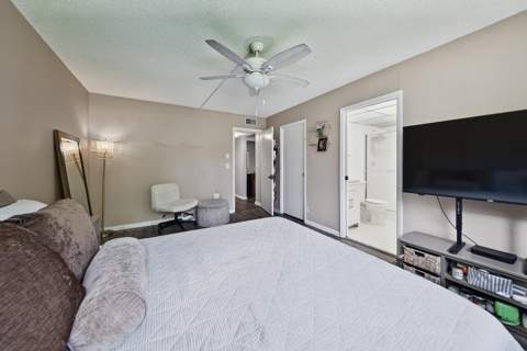5190 Las Verdes Circle #214, Delray Beach FL - photo 17 of 34