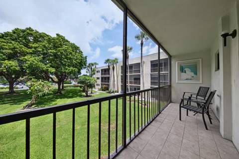 5190 Las Verdes Circle #214, Delray Beach FL - photo 23 of 34