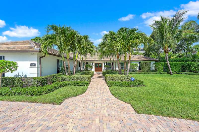 5 bedroom Single Family Residence at 11785 Lake Shore Place, Hidden Key, North Palm Beach — photo 1