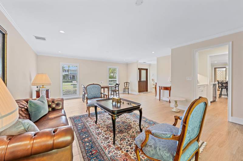 5 bedroom Single Family Residence at 11785 Lake Shore Place, Hidden Key, North Palm Beach — photo 3