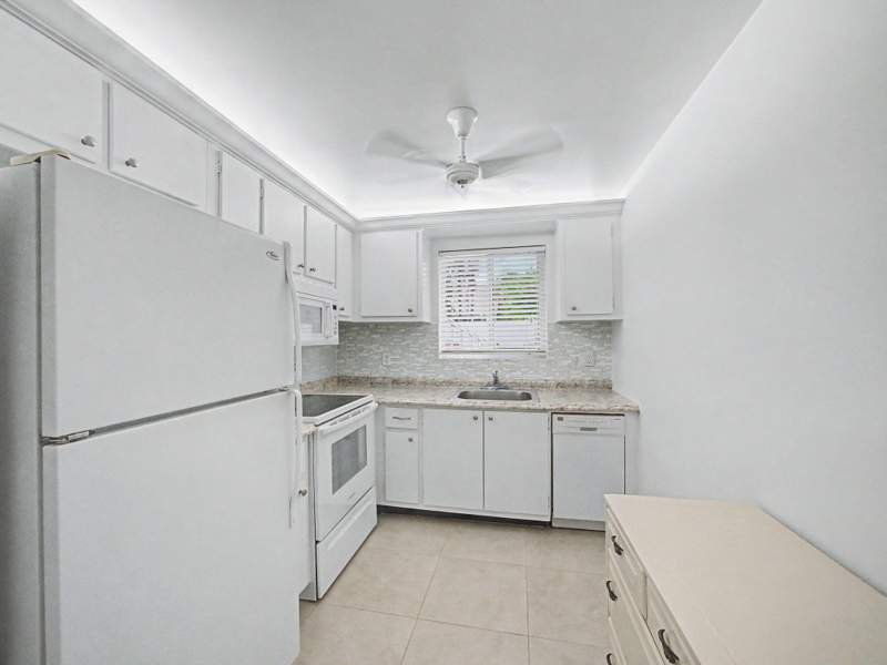 2 bedroom Condominium at 3 Westwood Avenue #101E, Tequesta Garden Condo, Tequesta — photo 5