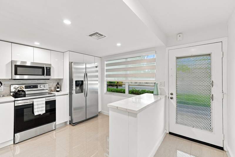 2 bedroom Condominium at 2405 Antigua Circle #L1, Antigua Village II E Condo, Coconut Creek — photo 4