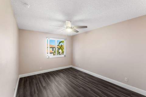 6384 Adriatic Way, West Palm Beach FL - photo 17 of 30