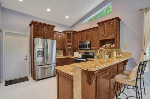 7204 Ashford Lane, Boynton Beach FL - photo 14 of 51