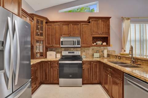 7204 Ashford Lane, Boynton Beach FL - photo 15 of 51
