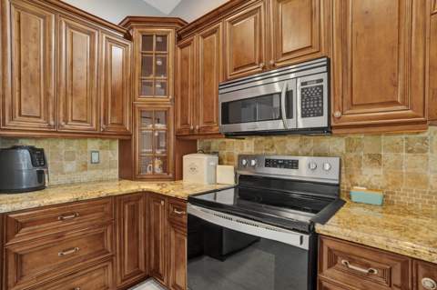 7204 Ashford Lane, Boynton Beach FL - photo 19 of 51