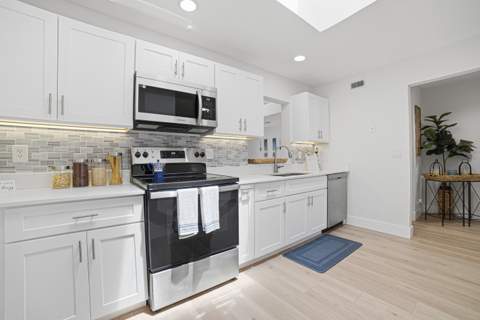 5325 S Bolero Circle, Delray Beach FL - photo 8 of 50