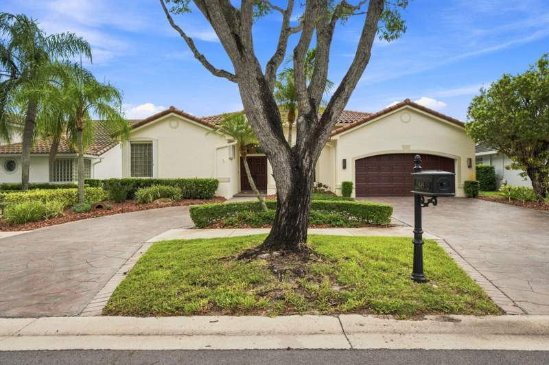 5 bedroom Single Family Residence at 845 Bayside Lane, Orchid Island, Weston — photo 3