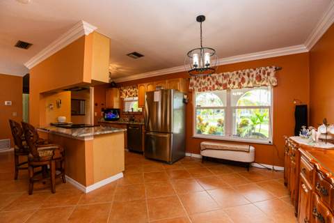 814 SE Corto Court, Port St. Lucie FL - photo 7 of 29