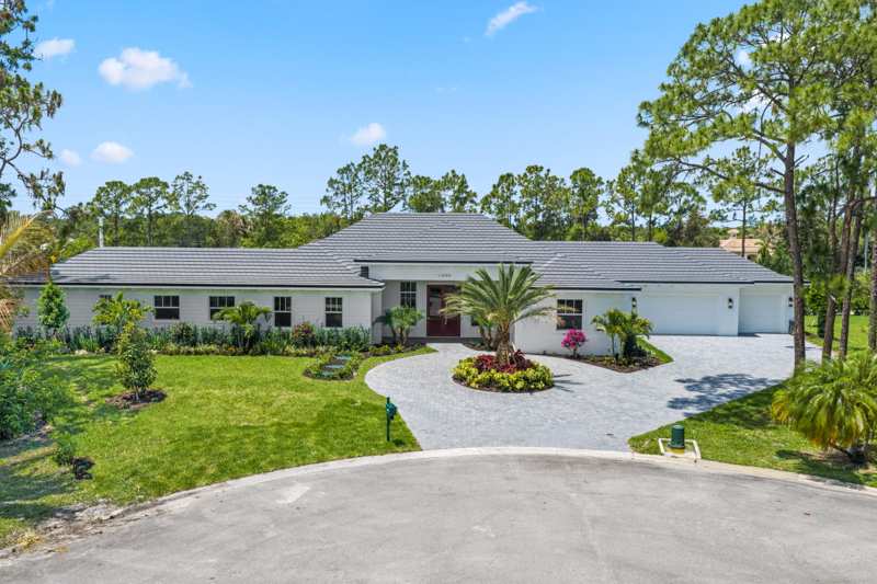 5 bedroom Single Family Residence at 11899 Sanbourn Court, Stonewal Estates, Palm Beach Gardens — photo 1