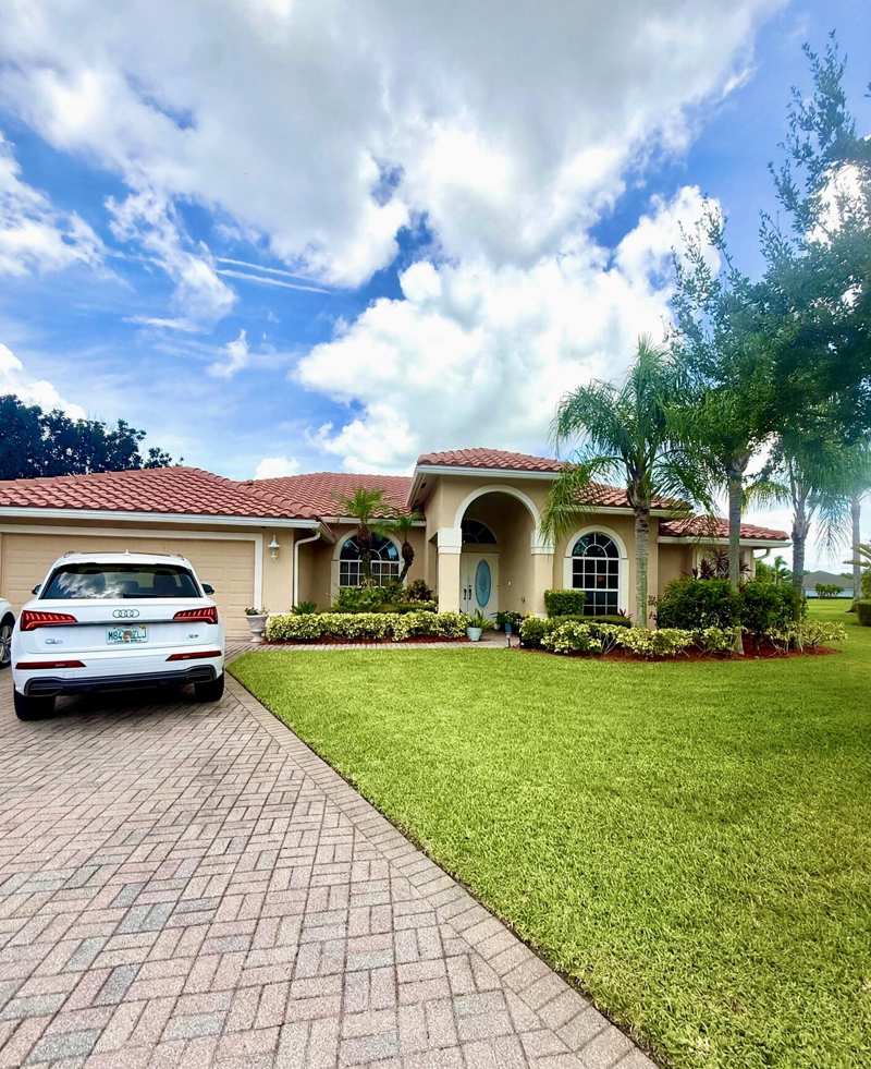 4 bedroom Single Family Residence at 261 SW Egret Landing, Sawgrass Lakes Phase 4, Port St. Lucie — photo 1