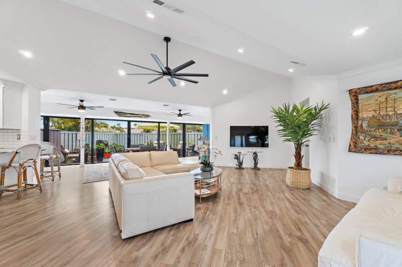 3 bedroom Villa at 1127 E Seminole Avenue #24b, Bella Vista, Jupiter — photo 3