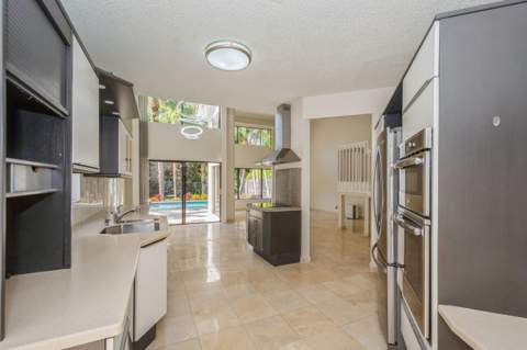 5504 Fox Hollow Drive, Boca Raton FL - photo 10 of 51
