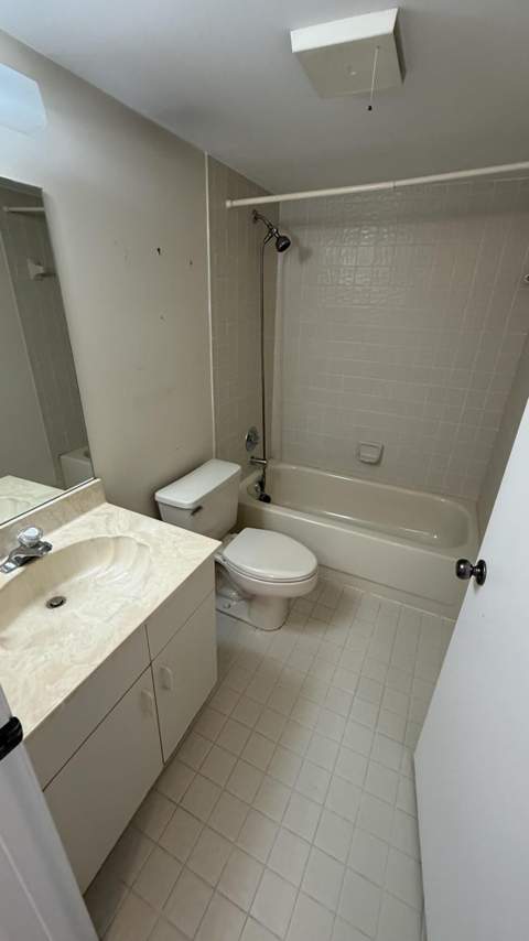 2334 S Cypress Bend Drive #802, Pompano Beach FL - photo 17 of 31