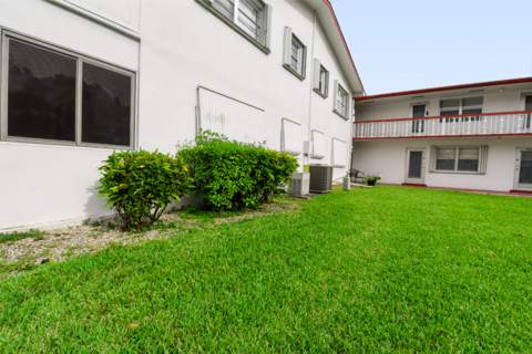 264 Northampton N, West Palm Beach FL - photo 16 of 20