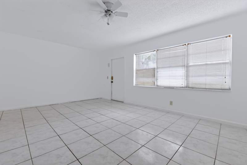 1 bedroom Condominium at 264 Northampton N, Century Village, West Palm Beach — photo 3