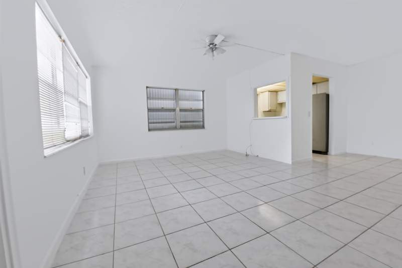 1 bedroom Condominium at 264 Northampton N, Century Village, West Palm Beach — photo 4