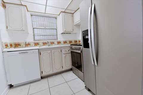 264 Northampton N, West Palm Beach FL - photo 6 of 20