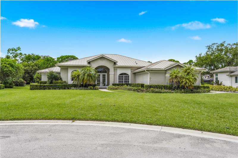 3 bedroom Single Family Residence at 9403 Pinebark Court, Monte Carlo Country Club Unit 1, Fort Pierce — photo 2