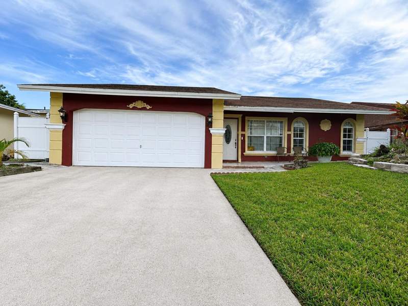 3 bedroom Single Family Residence at 7526 SW 7th Court, Lauderdale North Park Section 6, North Lauderdale — photo 2