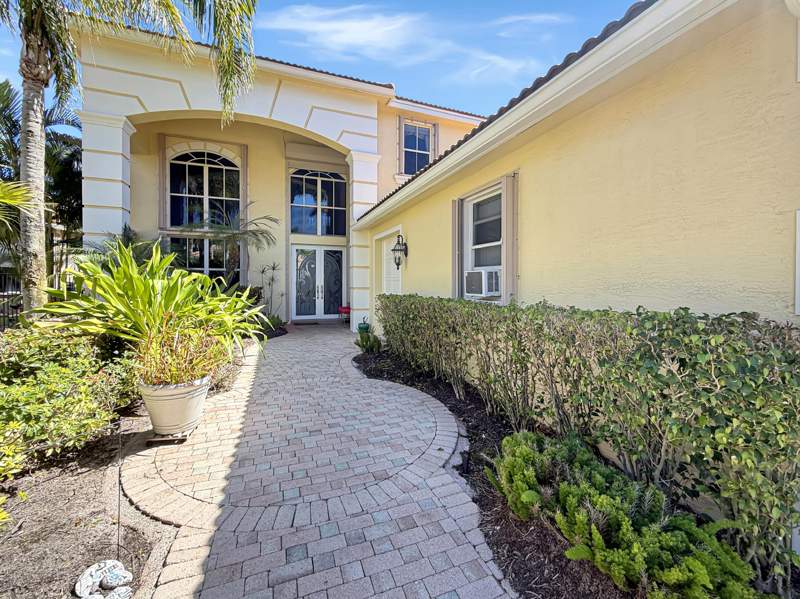4 bedroom Single Family Residence at 10891 Northgreen Drive, Wycliffe Tr N, Lake Worth — photo 3