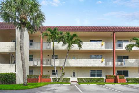 211 S Hollybrook Drive #107, Pembroke Pines FL - photo 9 of 20