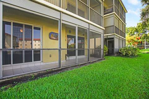 211 S Hollybrook Drive #107, Pembroke Pines FL - photo 18 of 20