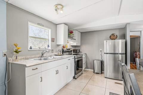 5133 Melissa Lane, Fort Pierce FL - photo 13 of 34