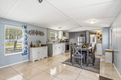 5133 Melissa Lane, Fort Pierce FL - photo 9 of 34