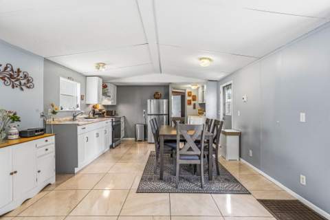 5133 Melissa Lane, Fort Pierce FL - photo 7 of 34