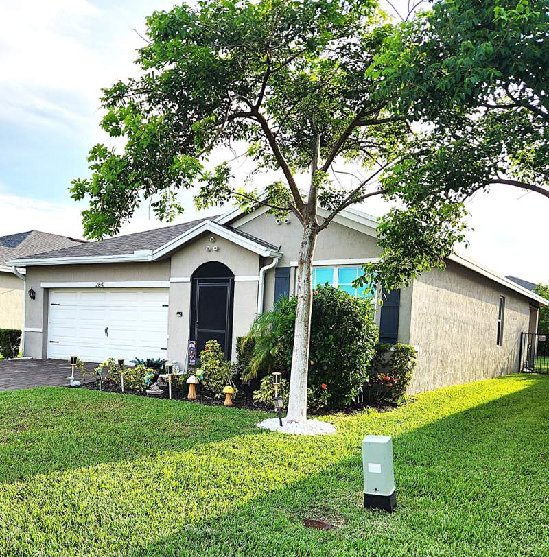 3 bedroom Single Family Residence at 2841 NE Breezeway Circle, Ocean Breeze West, Jensen Beach — photo 3