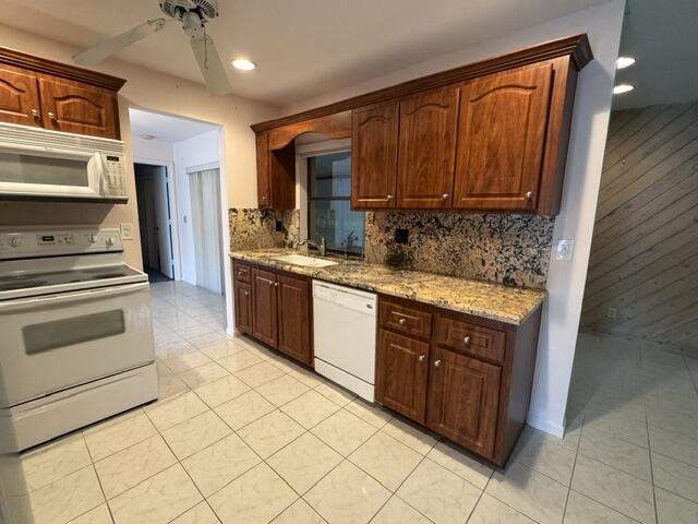 2 bedroom Single Family Residence at 14537 Shadow Wood Lane, Coco Wood Lakes Sec 1, Delray Beach — photo 4