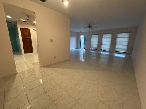 14537 Shadow Wood Lane, Delray Beach FL - photo 8 of 25