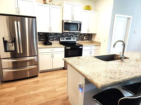 2841 NE Breezeway Circle, Jensen Beach FL - photo 8 of 41