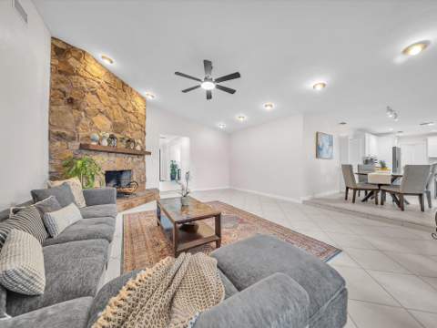 9651 Conch Shell Manor, Plantation FL - photo 6 of 63