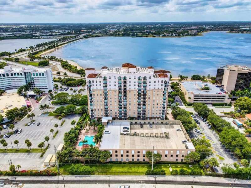 2 bedroom Condominium at 616 Clearwater Park Road #602, Montecito Palm Beach Condo, West Palm Beach — photo 1