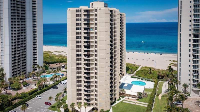 2 bedroom Condominium at 2800 N Ocean Drive #B-9A, Phoenix Towers Condo, Riviera Beach — photo 3