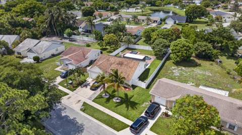 4858 Classic Drive, West Palm Beach FL - photo 17 of 67