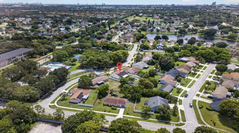 4858 Classic Drive, West Palm Beach FL - photo 23 of 67