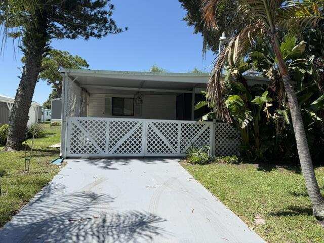 2 bedroom Mobile Home at 126 Yuma Way, Fort Pierce, Fort Pierce — photo 1