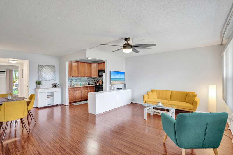 1 bedroom Condominium at 566 Fanshaw, Fanshaw At Century Village Condo, Boca Raton — photo 1